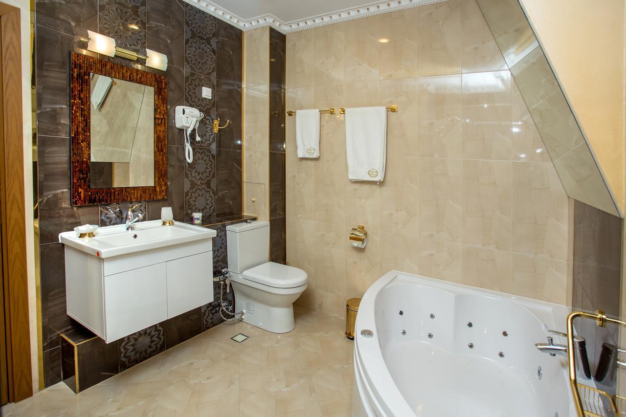 Hotel Green Garden Shumen Bagian luar foto