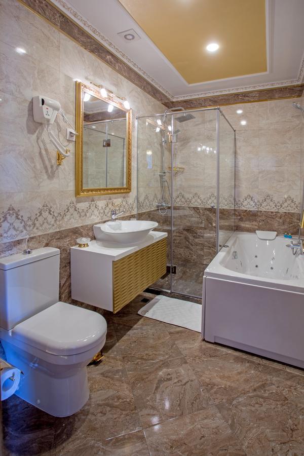 Hotel Green Garden Shumen Bagian luar foto